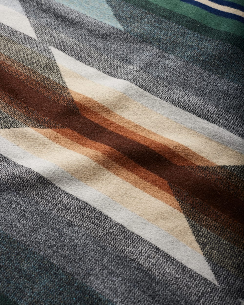 Wyeth Trail Oxford Blanket