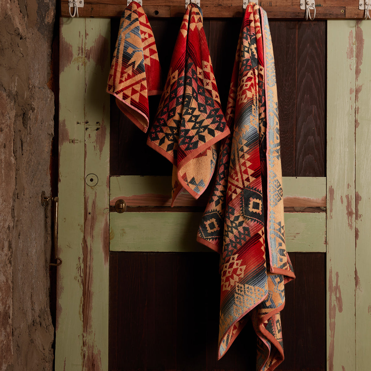 Pendleton 3 Piece Towel Set in Canyonlands Desert Sky – view 2