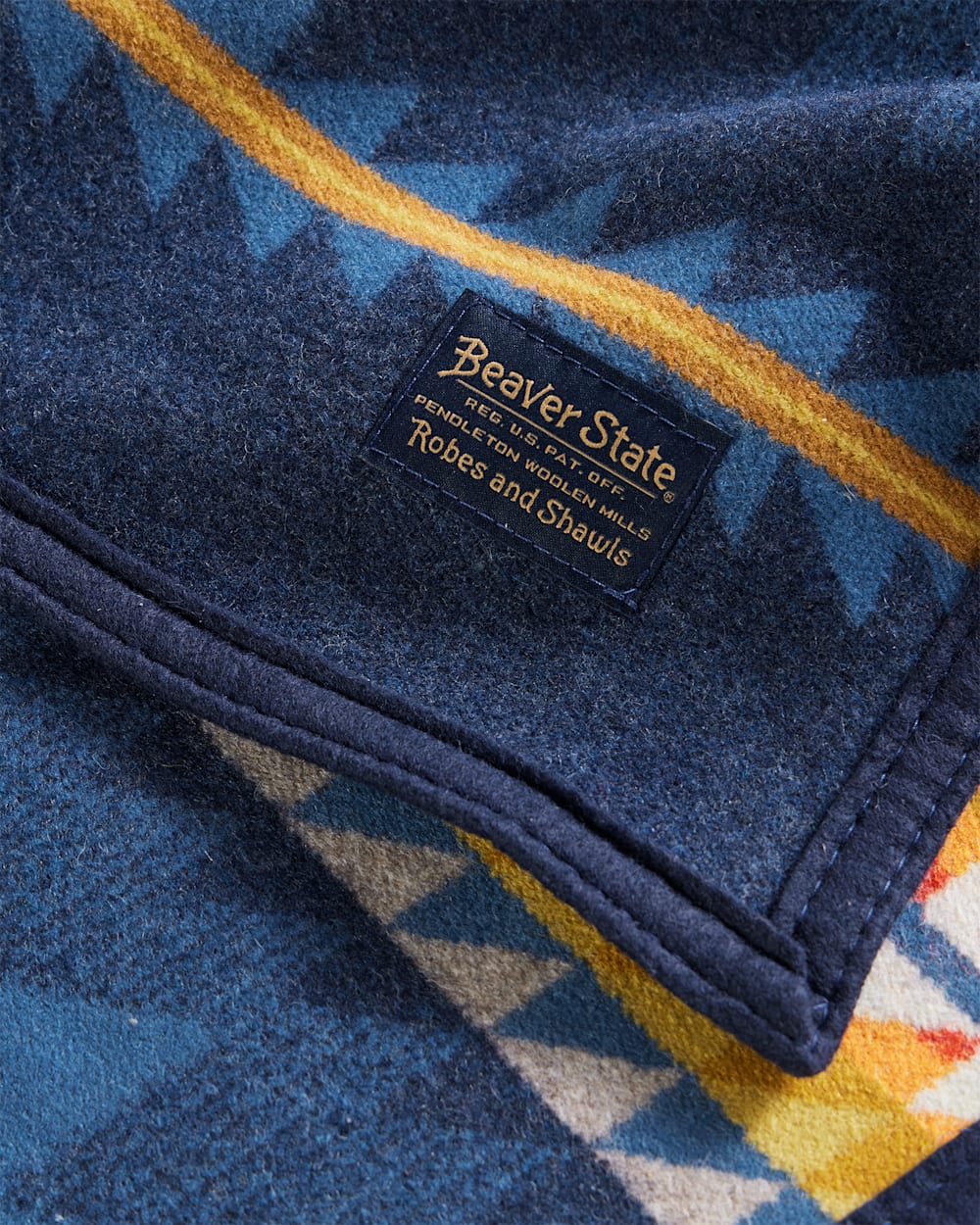 Pendleton Cascadia Wool Blanket – view 4