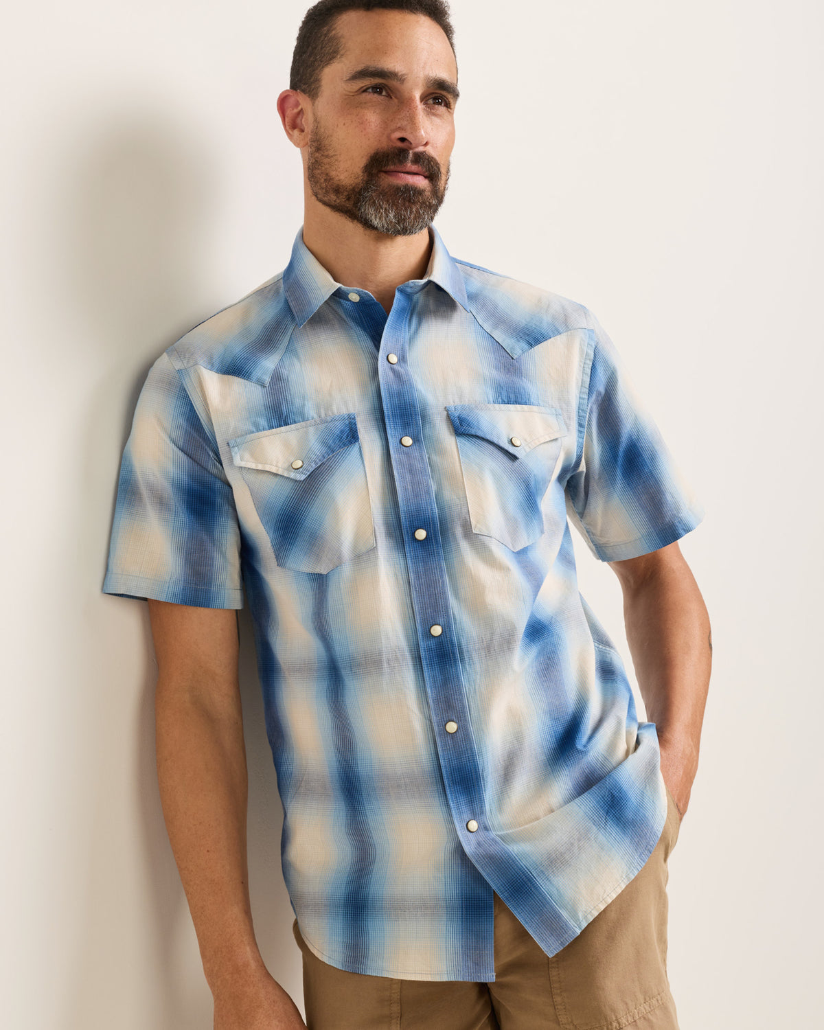 Pendleton Men's Frontier Short Sleeve Shirt in Ivory/Blue Plaid