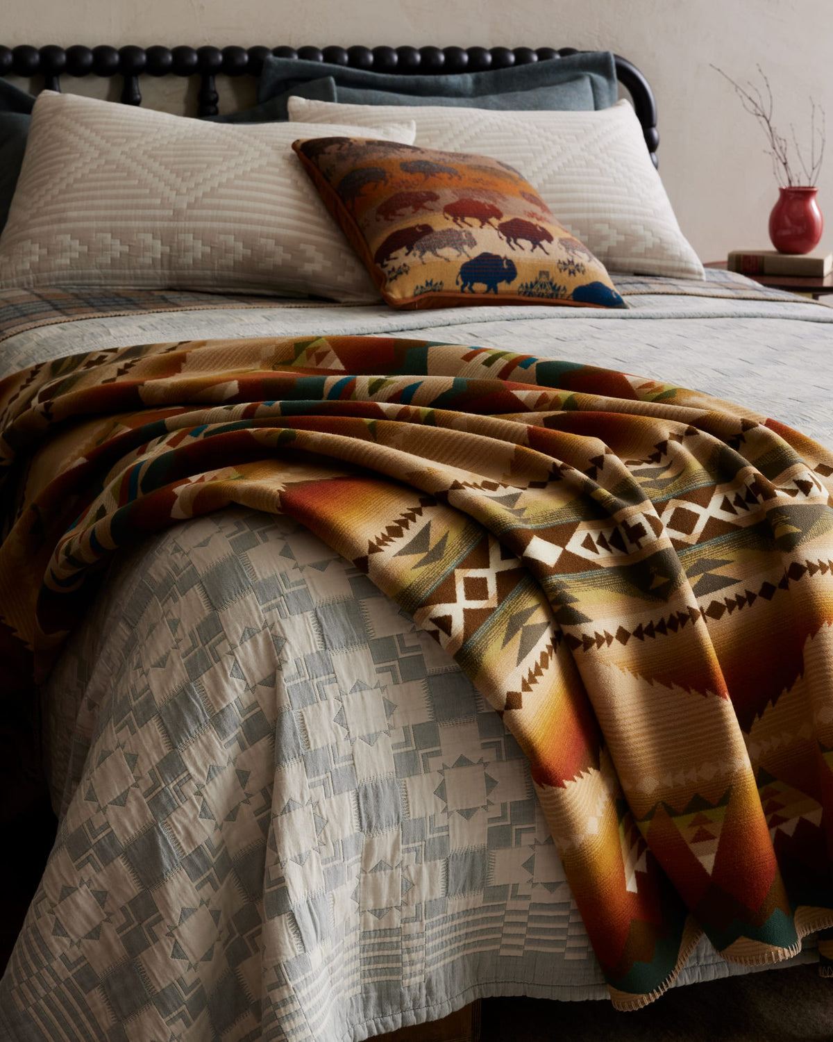 Pendleton Solstice Canyon Wool Blanket – view 3