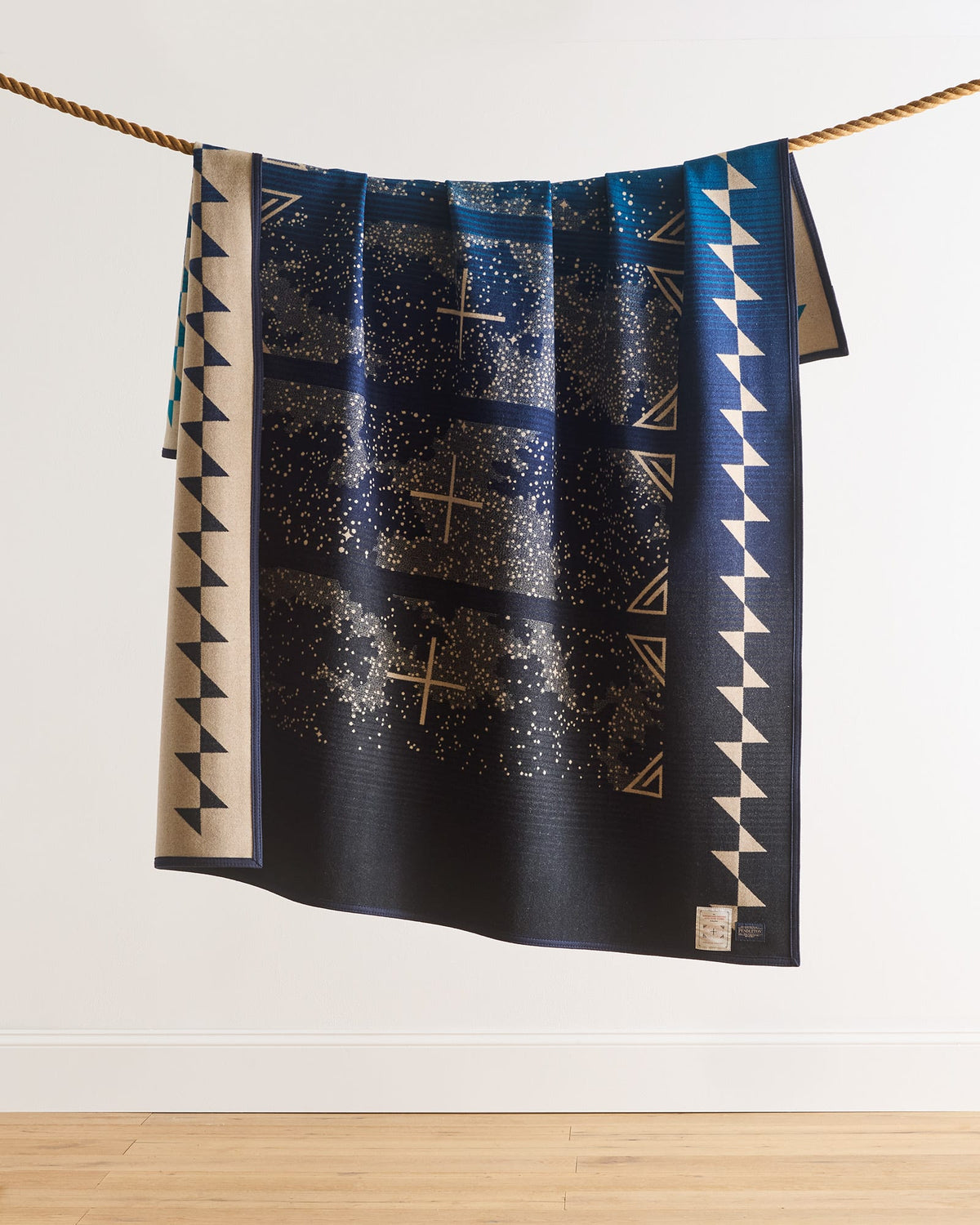 Pendleton The College Fund Jacquard Wool Blanket in Infinite Prayer – view 2