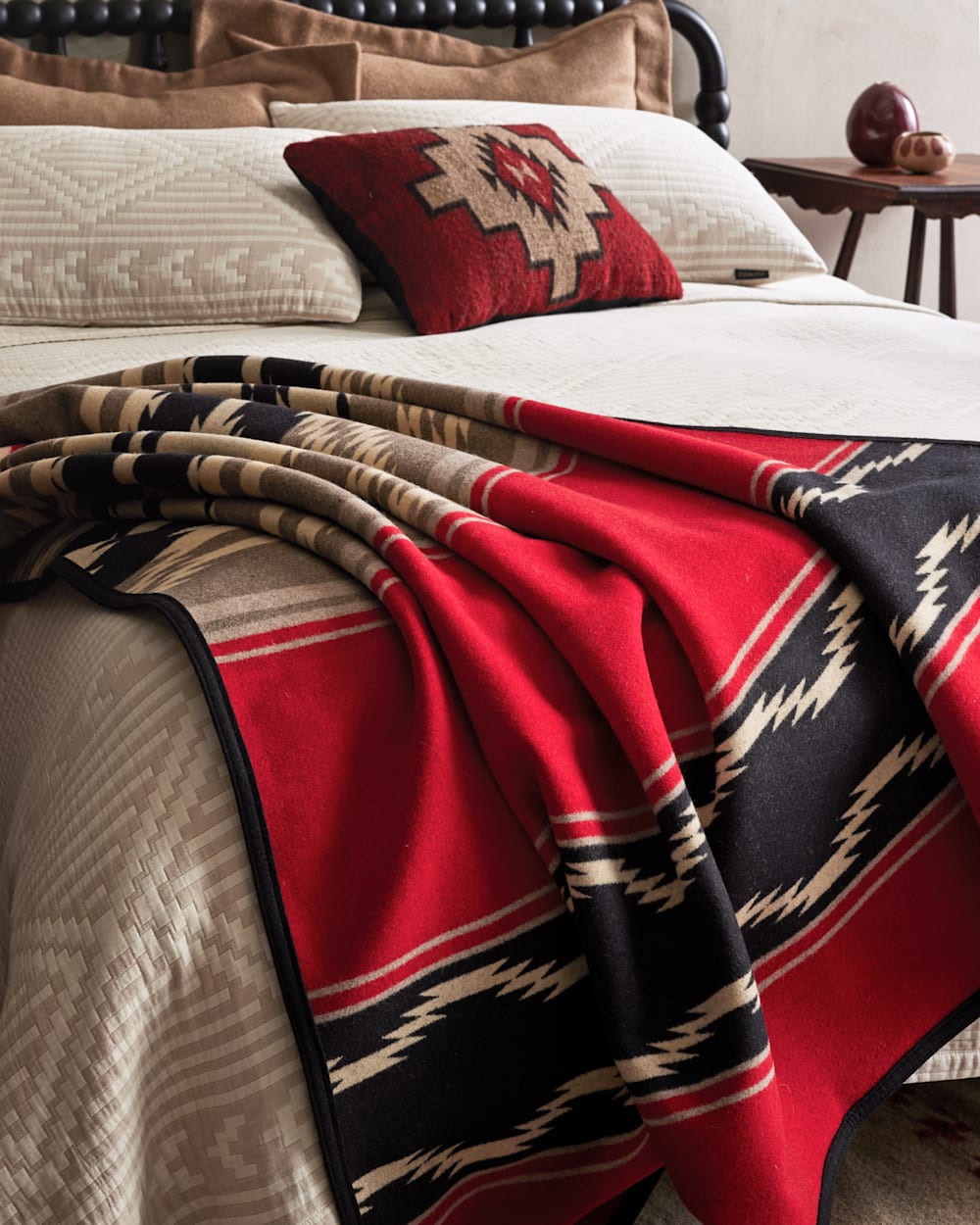 Pendleton Water College Fund Wool Blanket – view 6