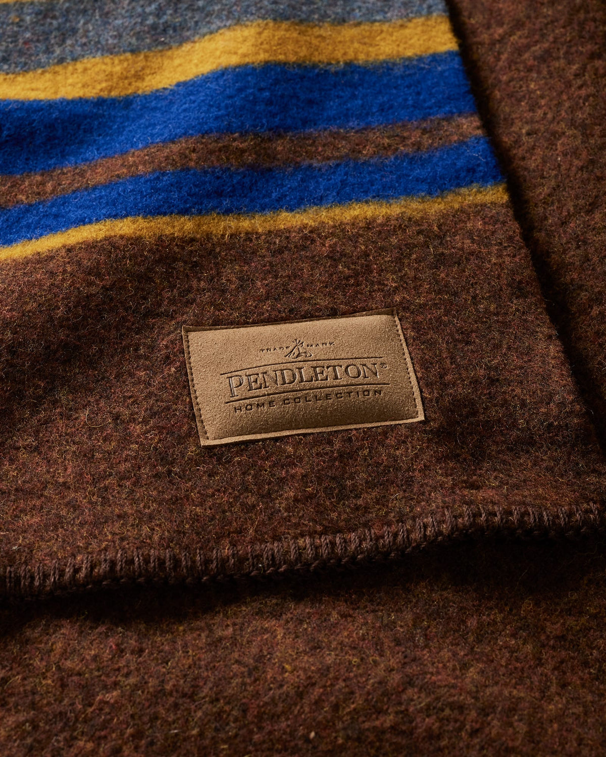 Pendleton Yakima Camp Wool Blanket Yakima Camp Stripe-Tobacco – view 2