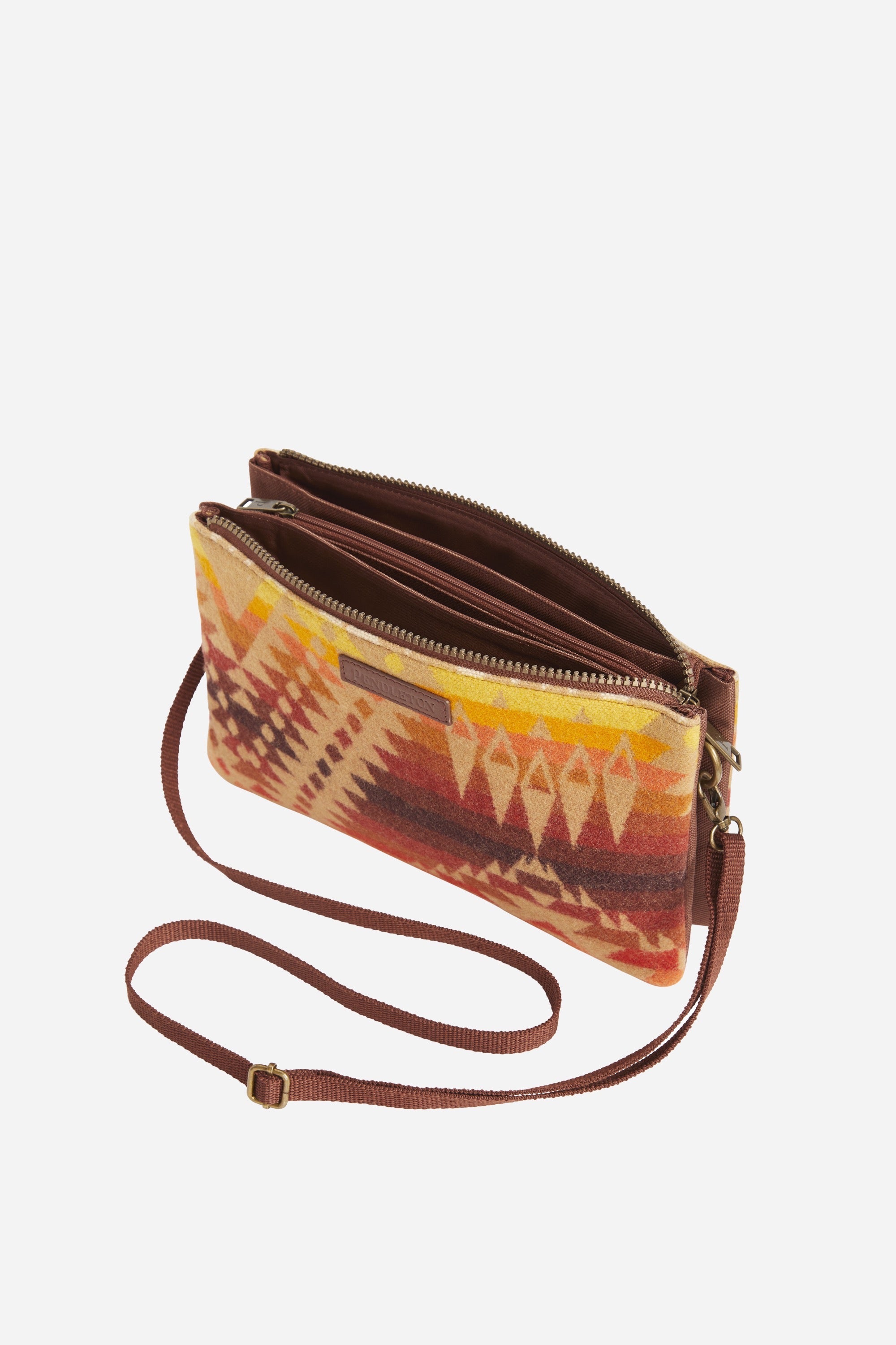 Large Three Pocket Keeper Mission Trails