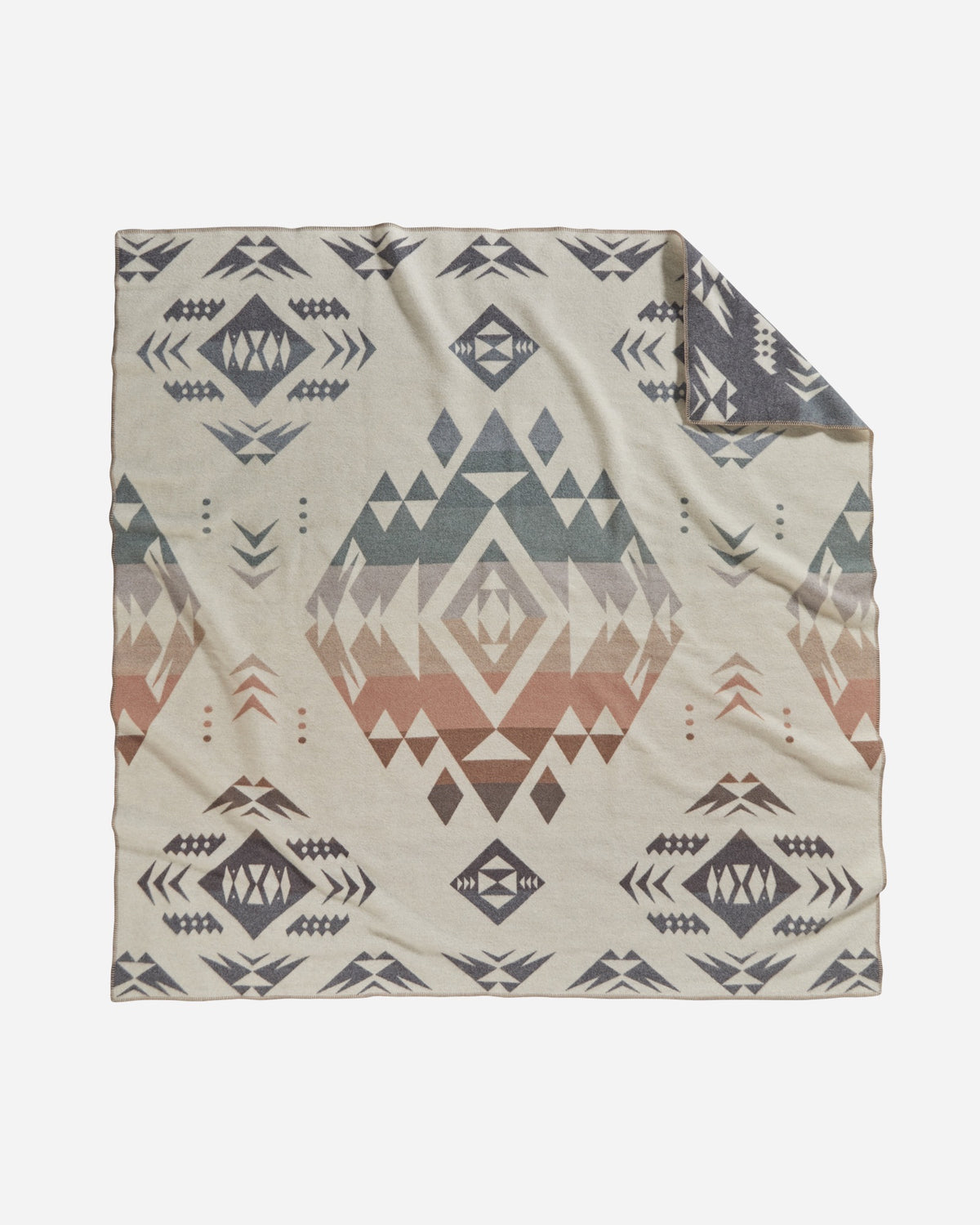 Pendleton Agate Beach Wool Blanket – view 5