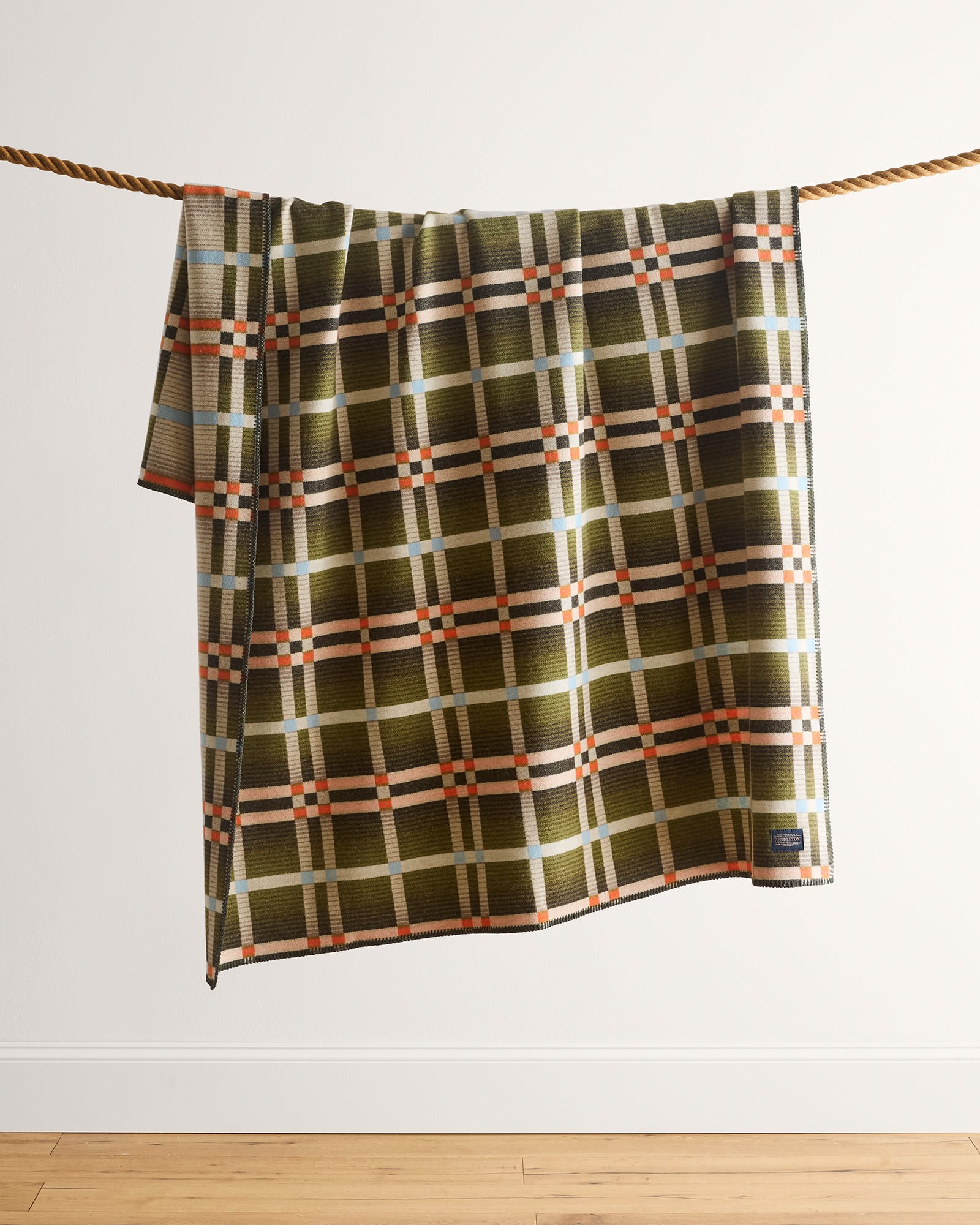 Four Square Throw Slide Mountain Olive