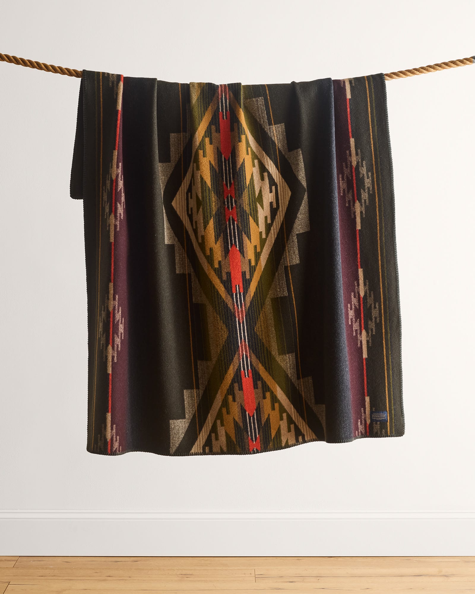 Contemporary Napped Throw Tumalo