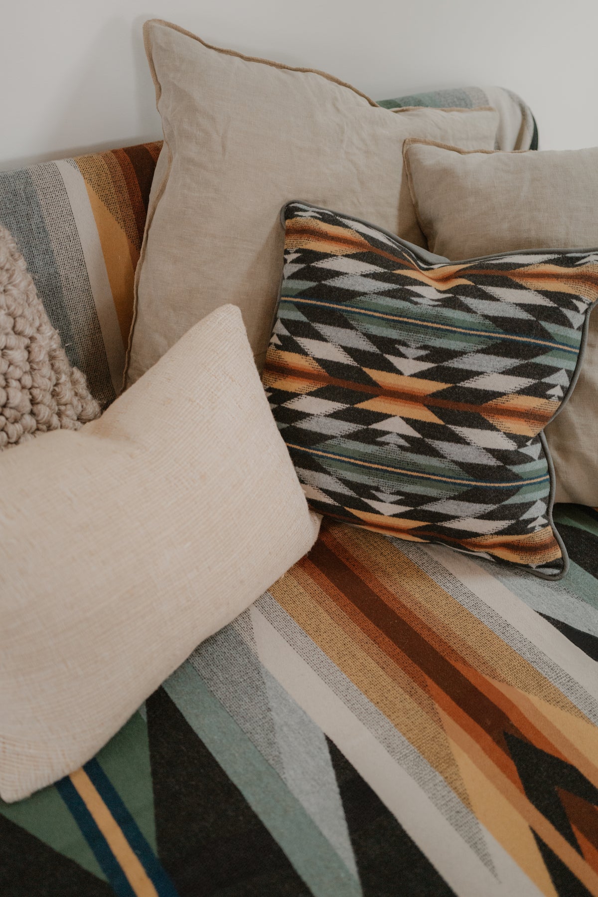 Jacquard Pillow Wyeth Trail Oxford