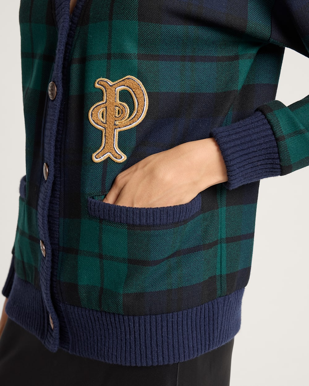 Eagle River Cardigan Black Watch Tartan