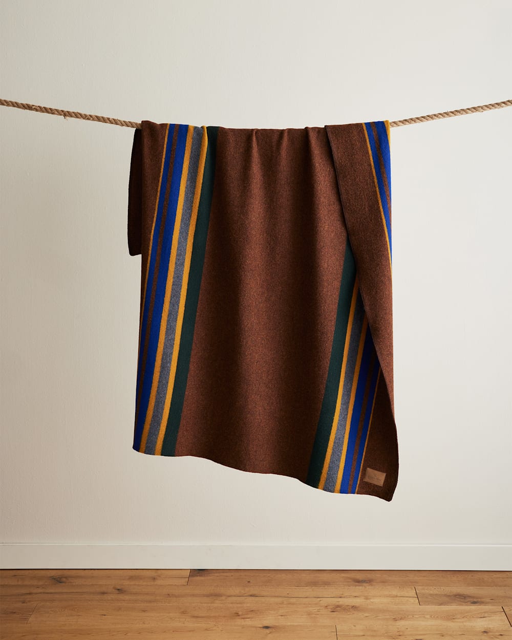 Yakima Throw Yakima Camp Stripe-Tobacco