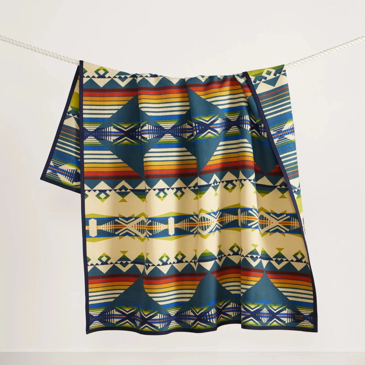 Jacquard Unnapped Robe Creekside