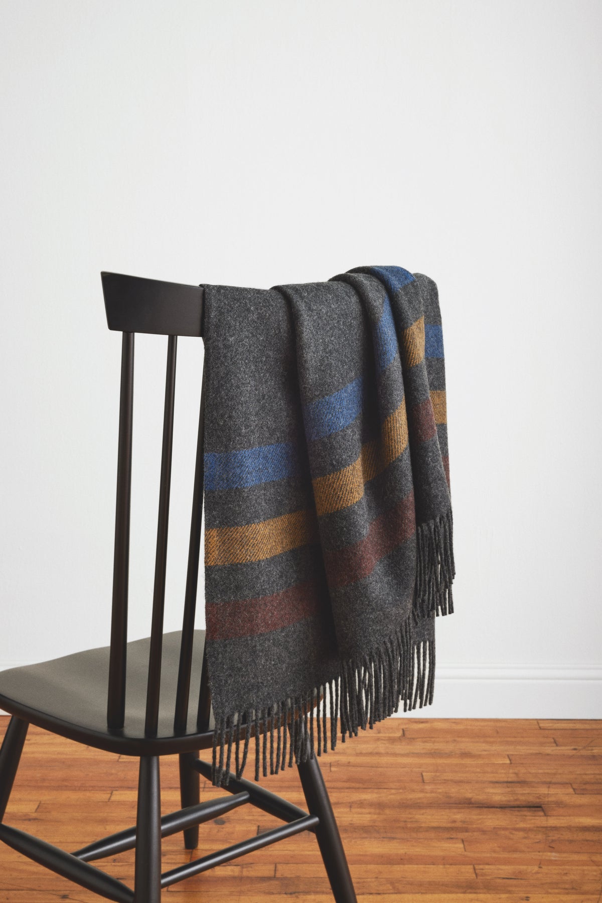 Pendleton Eco Wise Cabin Stripe Wool Throw Oxford – view 3