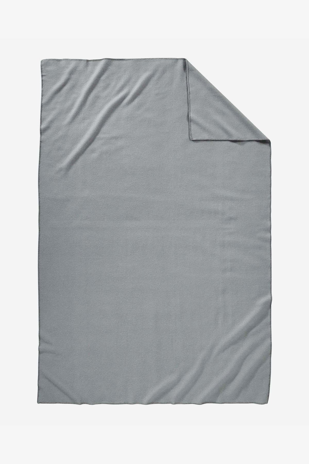 Pendleton Eco Wise Wool Blanket in Grey Heather – view 2