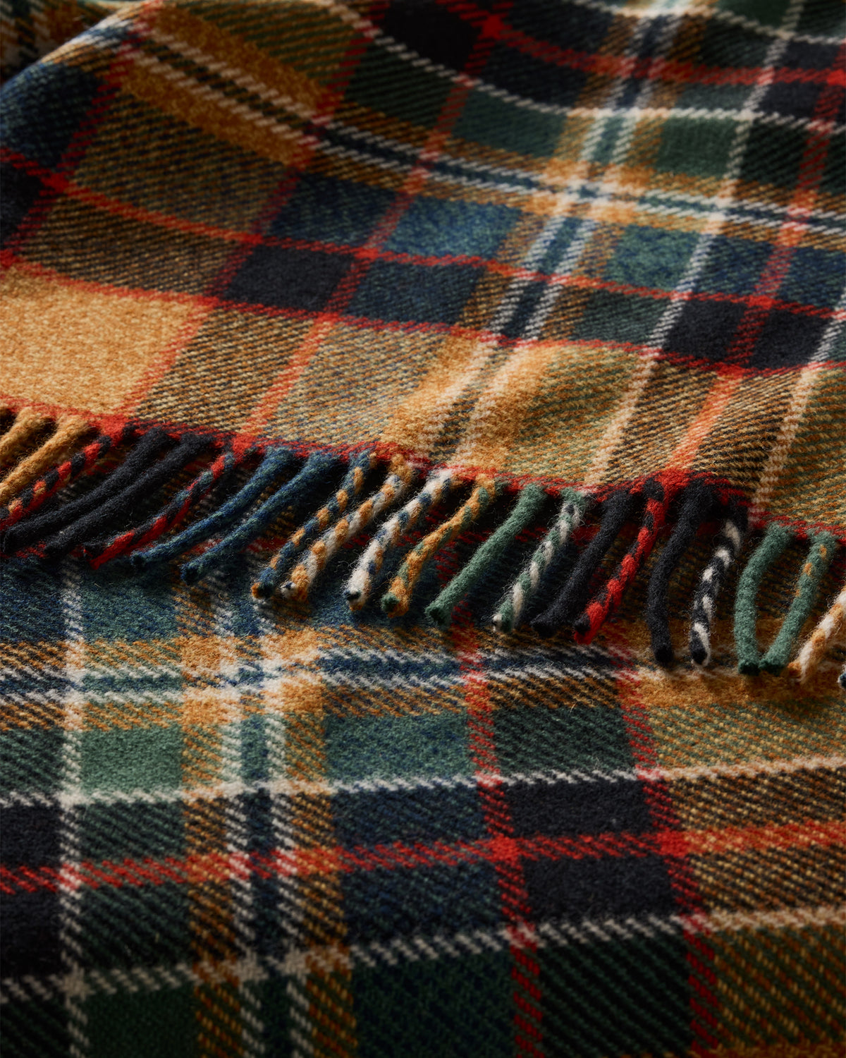 Pendleton Fireside Wool Throw in Sycamore Gold/Green – view 5