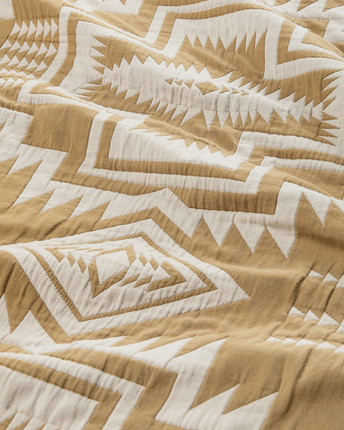 Pendleton Organic Cotton Matelasse in Harding Star Ochre – view 3