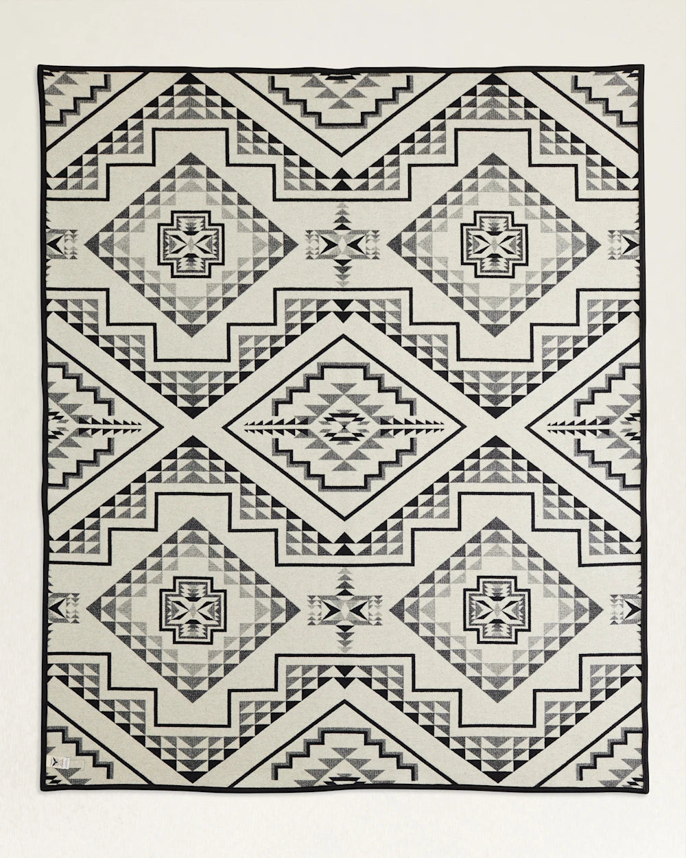 Pendleton Oxbow Wool Blanket – view 3