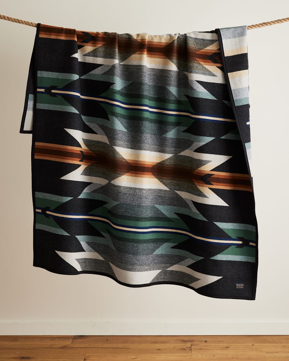 Pendleton Wyeth Trail Oxford Wool Blanket – view 7