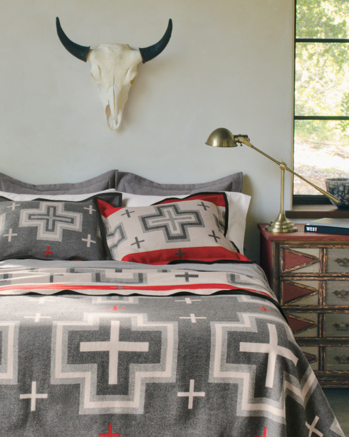 Pendleton Jacquard Pillow Sham in San Miguel – view 3